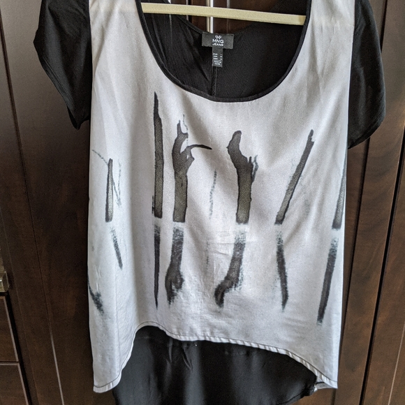 Top - Picture 1 of 2